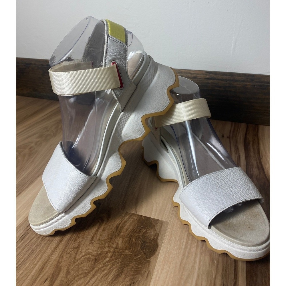 Sorel Kinetic Impact Wedge Sport Sandals White Leather Platform Womens Shoe 9